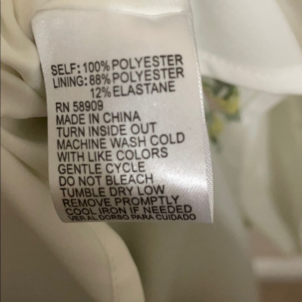 Alex Marie Sleeveless V-Neck Pleated Floral Midi Dress in White and Green - Picture 5 of 7